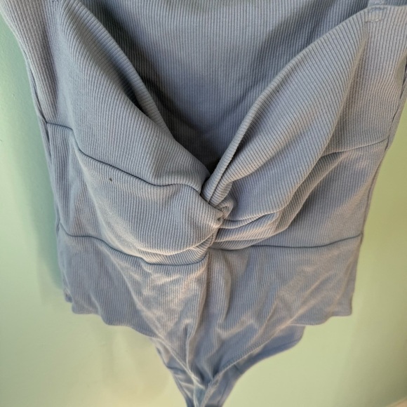 Abercrombie Soft A&F Rib Stretch Baby Blue Twist Back Thong Bodysuit Size L - Picture 7 of 8